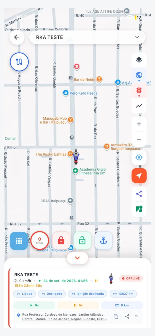 Mapa do aplicativo Tracker Brasil Pro com localização do veículo de demonstração